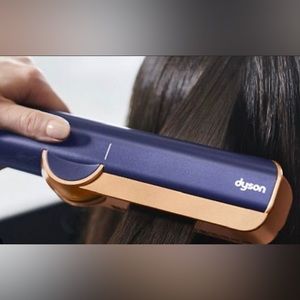 Brand new- works great, got a chemical straightening treatment so not used